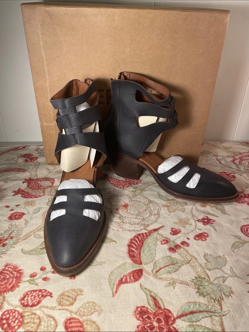 Veracruz Artisans Maloti Made in Spain Ankle Strap Pointy Toe Beautiful Shoes
